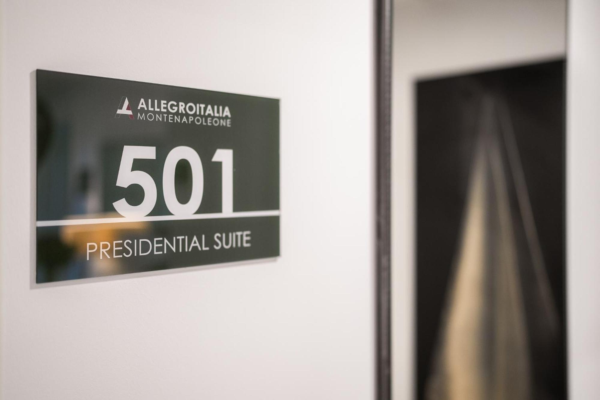Allegroitalia Penthouse Montenapoleone มิลาน ภายนอก รูปภาพ