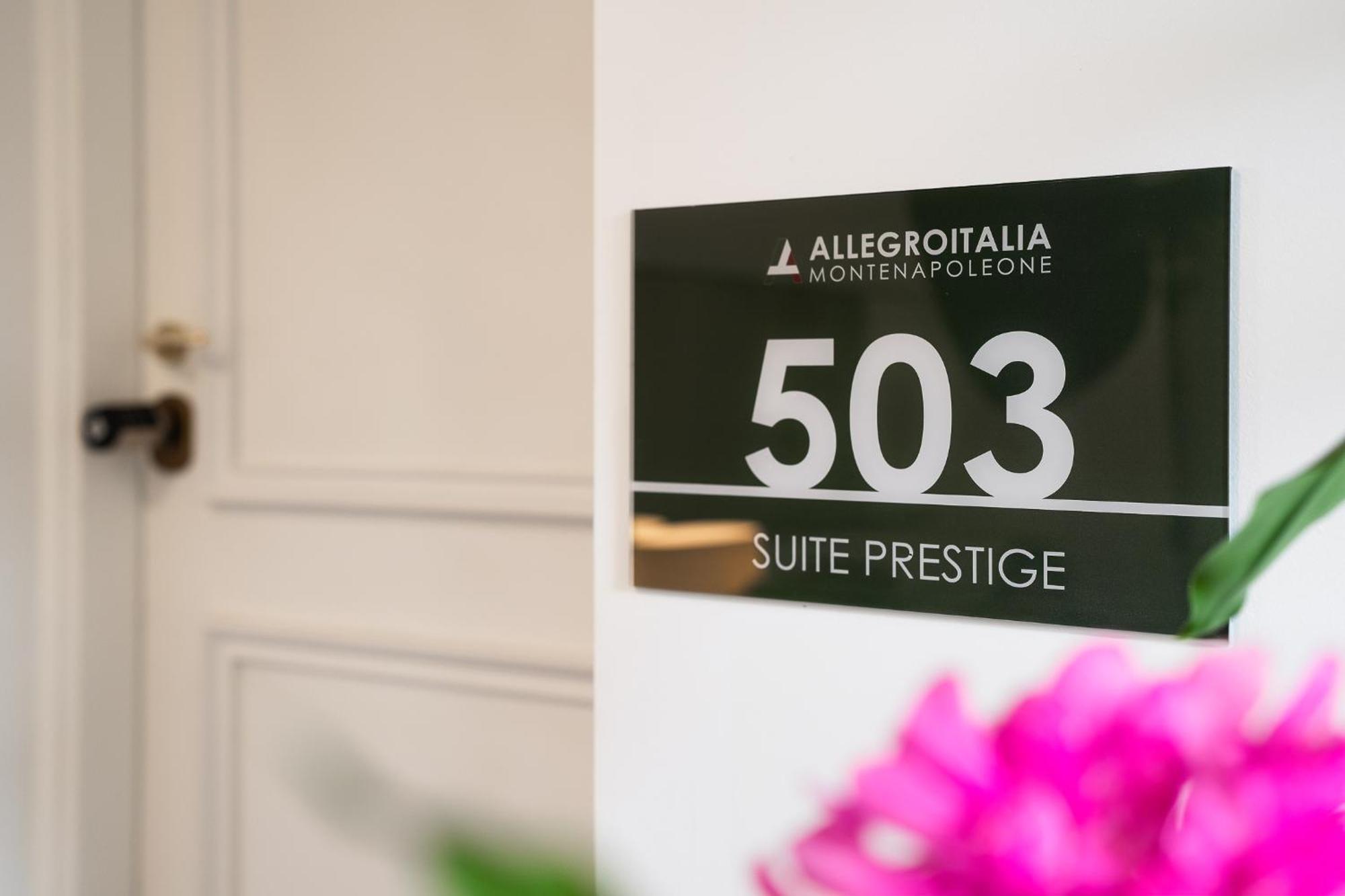 Allegroitalia Penthouse Montenapoleone มิลาน ภายนอก รูปภาพ