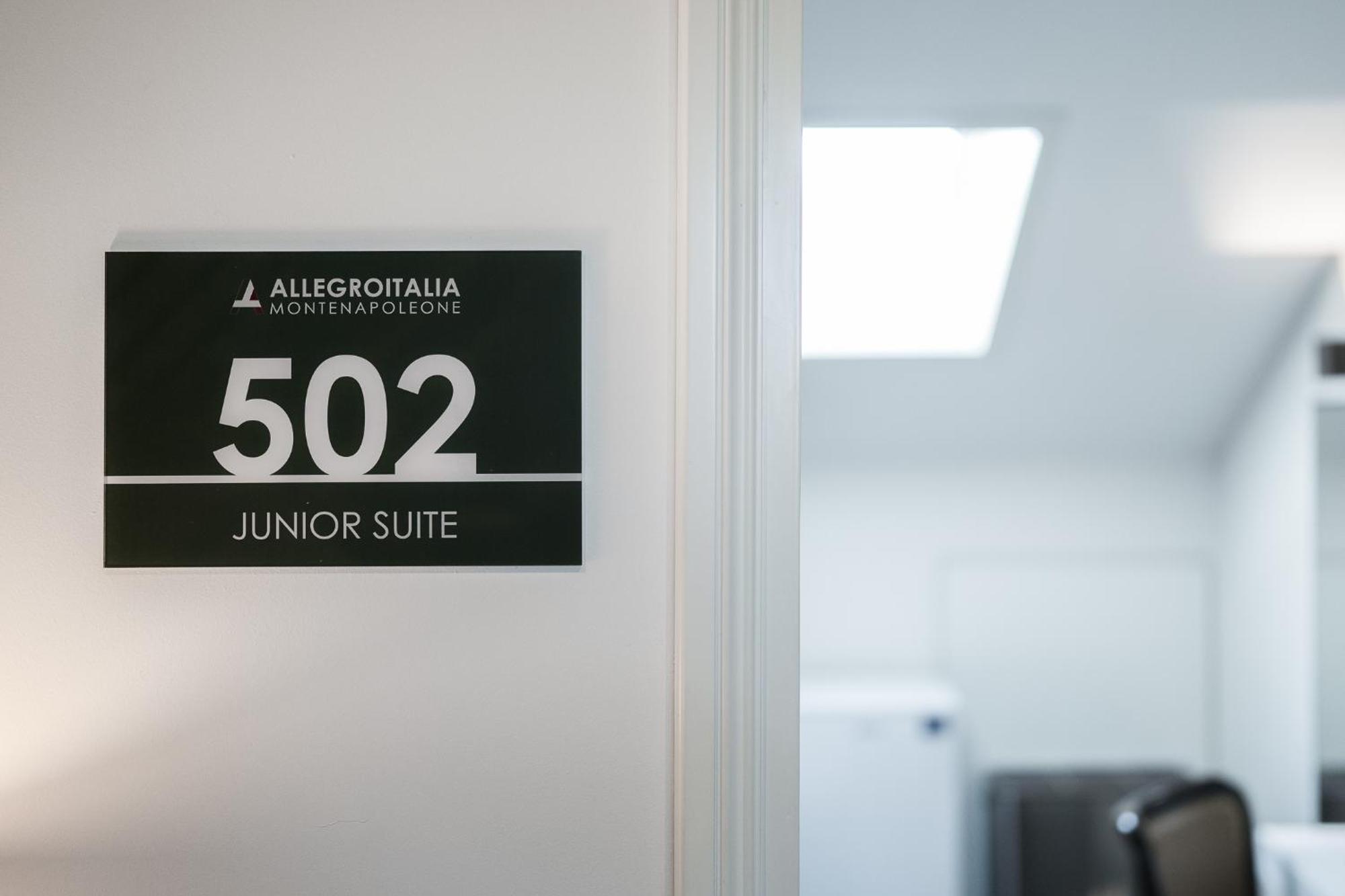 Allegroitalia Penthouse Montenapoleone มิลาน ภายนอก รูปภาพ